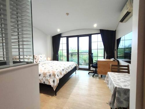 Na Chom Thian Apartment | 421C Studio Opened Space With Nice Breeze private Wi Fi
