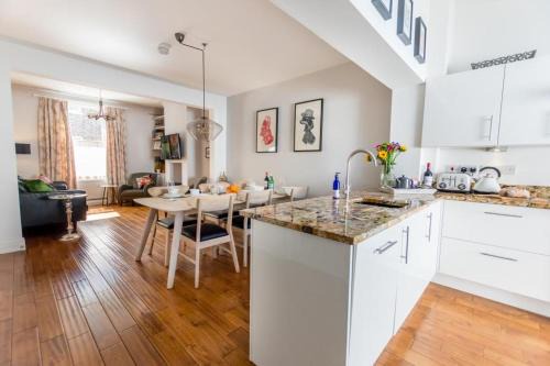 York House | 48 Fairfax Street