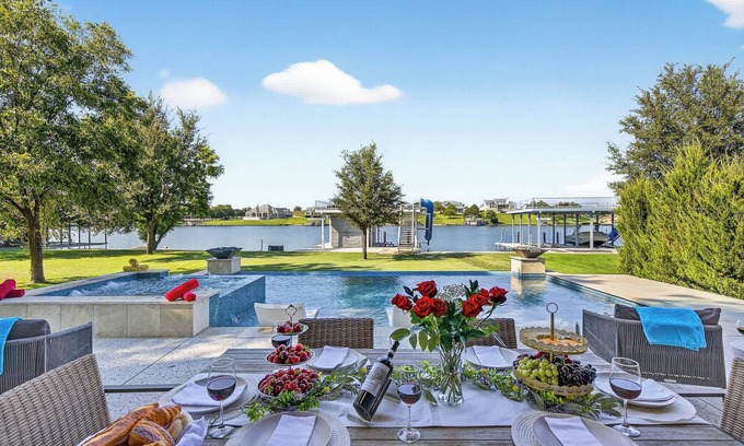 Kingsland House | 497 on the Lake | Concierge Services