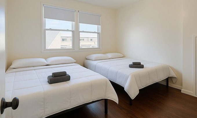 Old Town Apartment | 4B Private Unit Free Wi-Fi LAX Fantastic 1-bedroom apartment in Torrance Disney