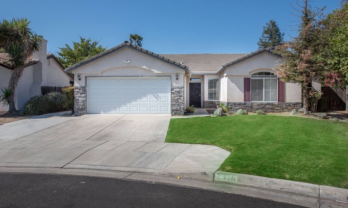 Roosevelt House | 4bd 2 ba Home with Pool Near Airport and Hwys