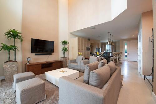 Florida Central Atlantic Coast House | 4BD All suites luxury home with BBQ near Disney