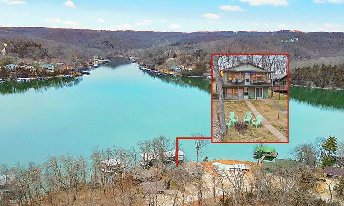 Roach House | 4Bdrm-RENTAL BOAT-Private Dock-Near The Cave & Cap't Rons-INSANE VIEW!
