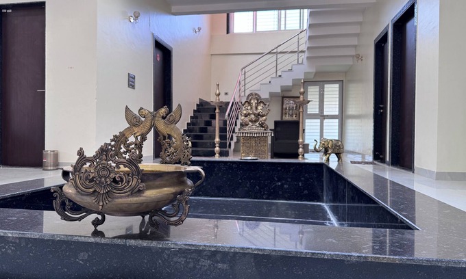 Paud Villa | 4BHK Luxury Riverside Villa in Mulshi, ideal for large groups.