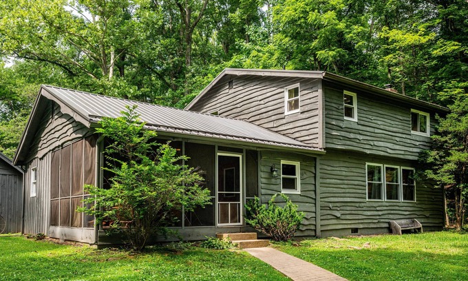 Nashville House | 4BR, 2 BA