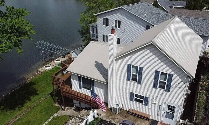 Plainwell House | 4BR Furnished Rental on Pine Lake Sept–May Rental 2900/month-includes utilities