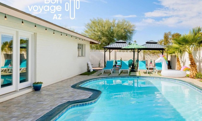 Pointe Scottsdale House | 4BR home w/heated pool & lounge chair!