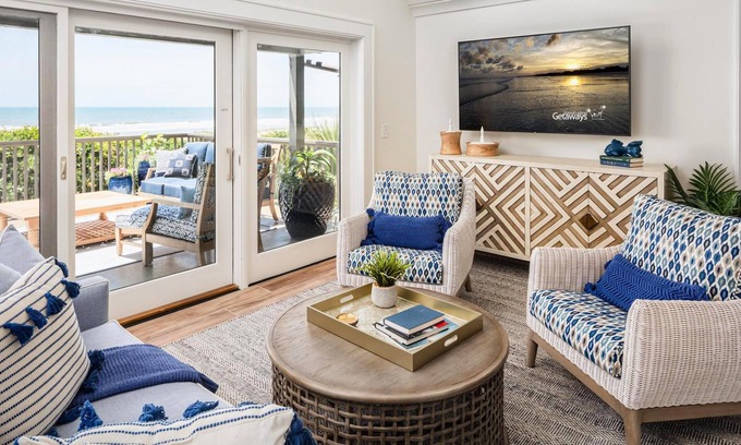 West Beach Village Villa | 4BR Oceanfront - Fresh and Clean! Love Kiawah? Love your Accommodations!