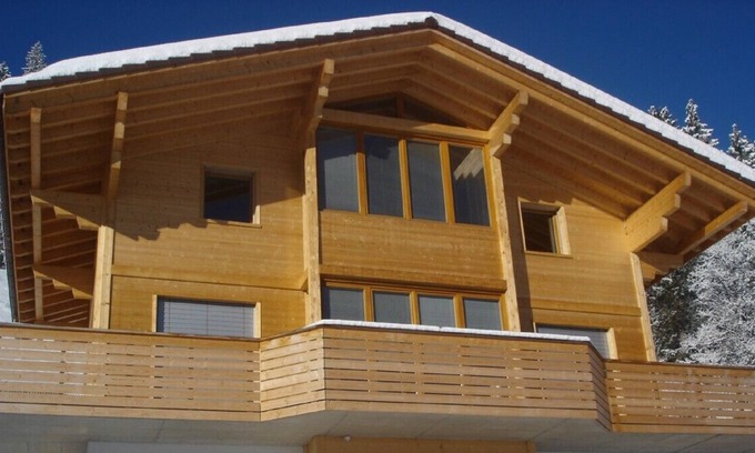 Zweisimmen Ski Chalet | 5 Bed luxury chalet, stunning views, fabulous skiing and summer activities