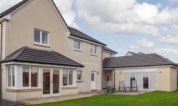Drumoig Cottage | 5 bedroom accommodation in Leuchars, Near St Andrews