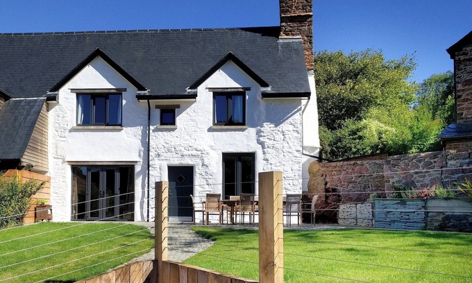 Paignton Cottage | 5 bedroom accommodation in Blagdon, near Paignton