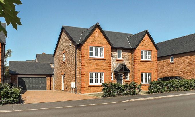 Penrith Cottage | 5 bedroom accommodation in Penrith