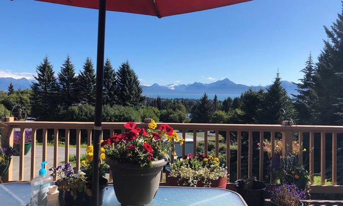 Homer House | 5-bedroom Homer Adventure Retreat