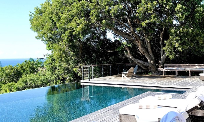 Merlin Bay Villa | 5-Bedroom Luxury Westmoreland Villa