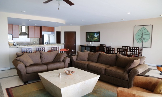 Bucerias Condo | 5 Bedroom Oceanfront condo on pristine beach in Nuevo Vallarta