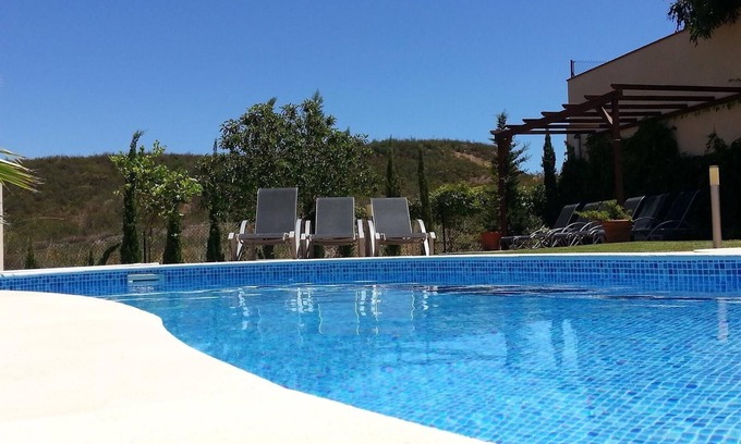 Costa Esuri Villa | 5-Bedroom Villa with Pool, Garden, Wi-Fi & A/C