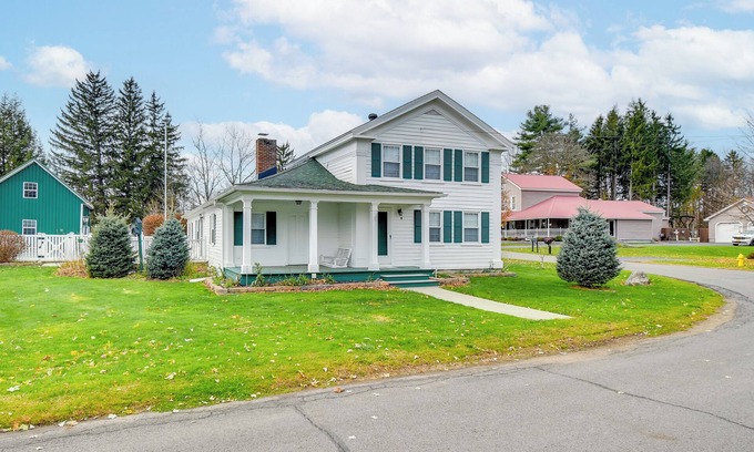 Mexico House | 5 Mi to Lake Ontario: Mexico Home w/Seasonal Pool