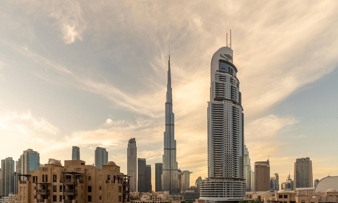 Downtown Dubai Apartment | 5 min walk from Dubai Mall! Family-sized apartment with Full Burj Khalifa Views