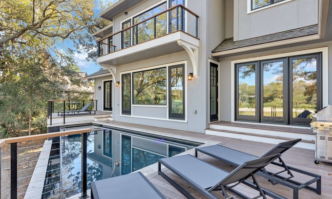 Vanderhorst Plantation House | 5 Night Min! Kiawah Luxury w/Pool, World Class Beach, Golf and Tennis!