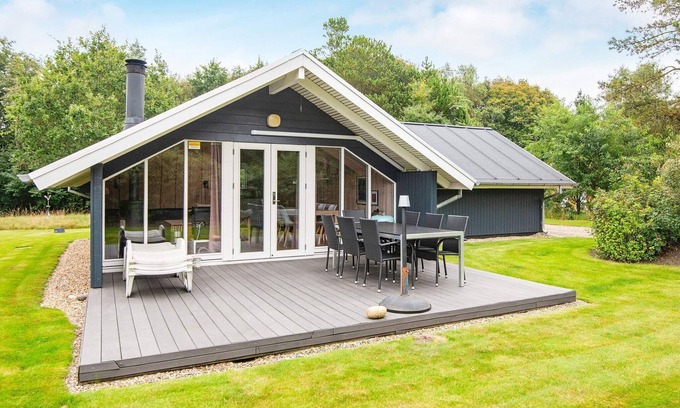 Jegum House | 5 person holiday home in Oksbøl