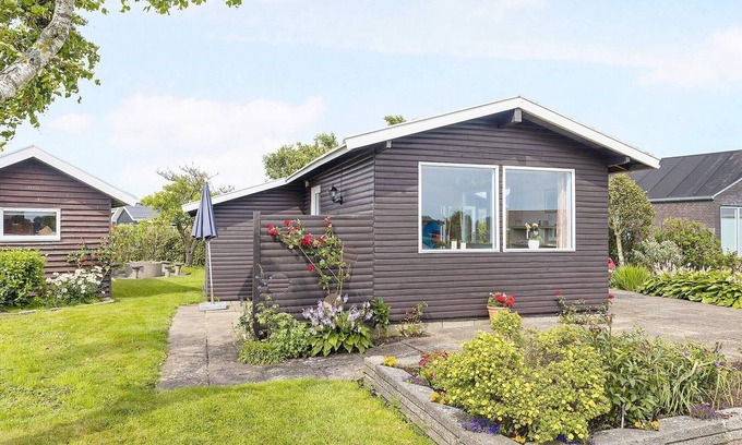 Sæby House | 5 person holiday home near Sæby Beach