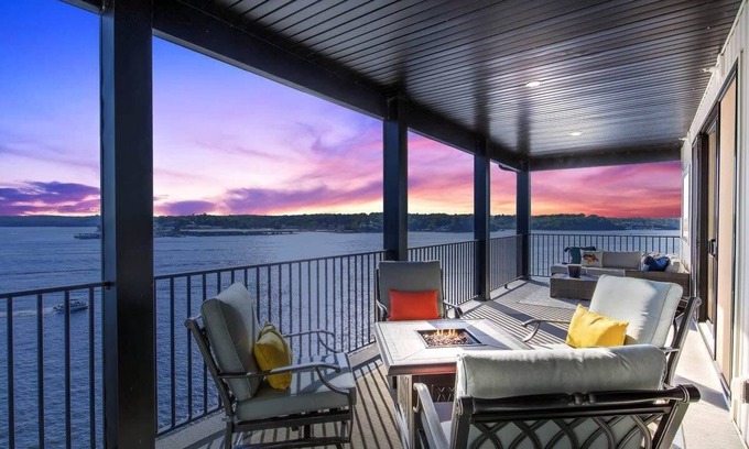 Osage Beach Condo | 5 Star Corner Penthouse with Million Dollar View!
