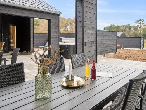 Sømarken House | 5 star holiday home in Aakirkeby