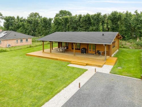 Helberskov Strand House | 5 star holiday home in Hadsund