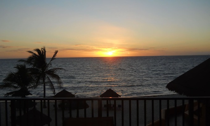 Villa Juarez Apartment | 5 star private resort in exclusive BEACHFRONT secluded location