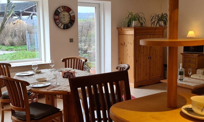 Halle Condo | 5-star vacation apartment "Hedfan" in Cnauceltaidd