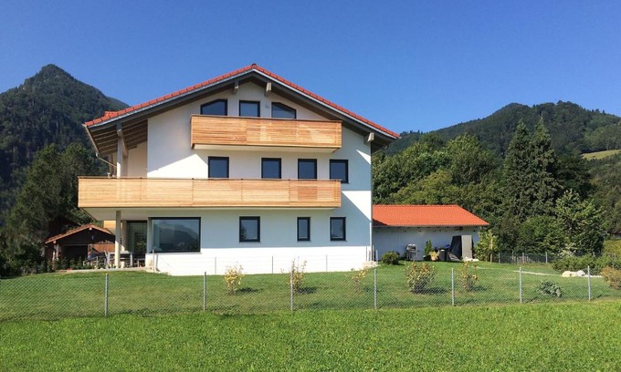 Marquartstein Apartment | 5-Sterne Active Ferienwohnung Chiemgau
