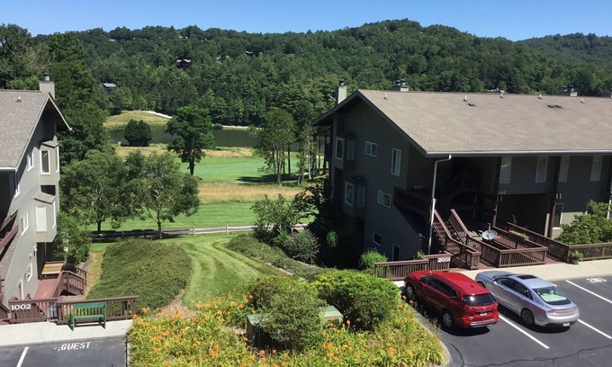 Sky Valley Condo | "5005" Valley View Condo Inside City of Sky Valley.nMonthly Rentals Available!