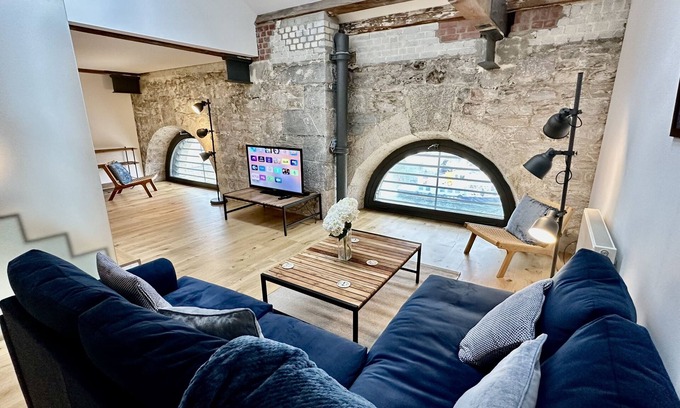 Plymouth Apartment | 51 Brewhouse - Royal William Yard