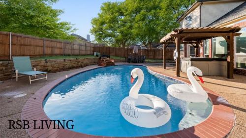 North Richland Hills House | 5BR Luxury Stay Dive into Pool & Theater Fun