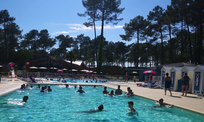 Saint-Julien-en-Born House | 5mn from the beaches, mobile home in a modern 3 * campsite in the Landes forest