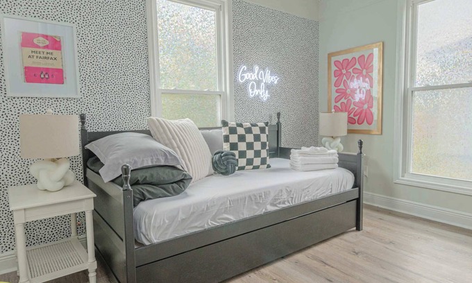 Fortson House | 6-Bed Artistic Home with Game room