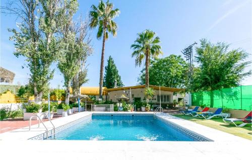 Lucena House | 6 Bedroom Amazing Home In Lucena