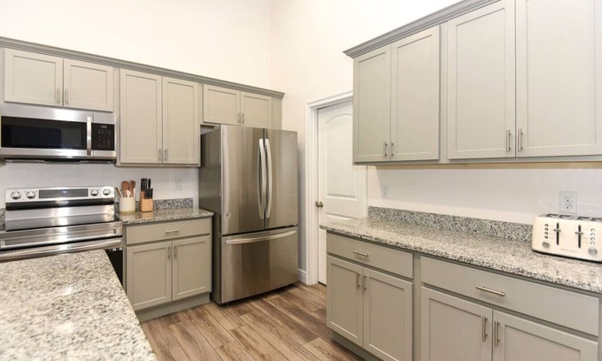 Daytona Beach House | 6 Bedrooms | OCEAN VIEWS! | Game Room, Parking, AC