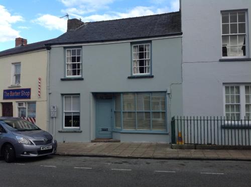 Haverfordwest House | 6 Hill Street, Haverfordwest.