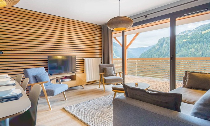 Chatel Apartment | 6-person flat, modern, ski-in/ski-out and village centre