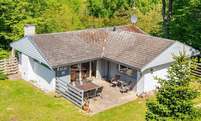 Bønnerup Strand House | 6 person holiday home in Glesborg-By Traum