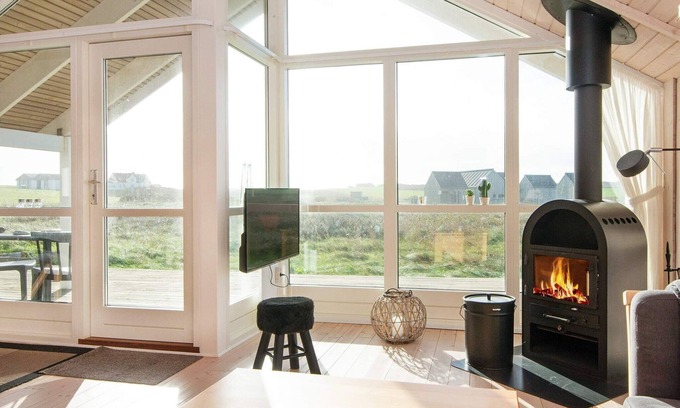 Trans House | 6 person holiday home in Lemvig