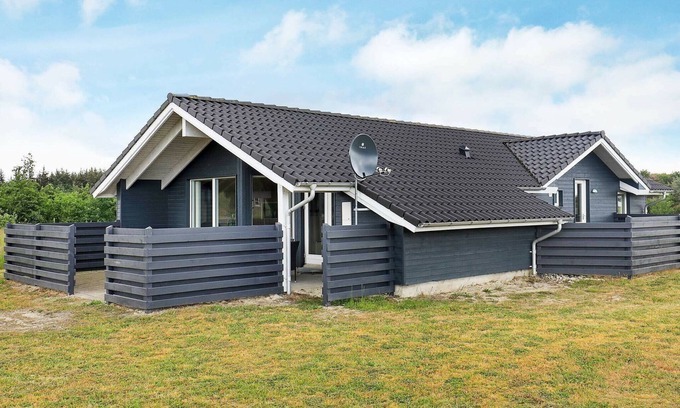 Tranum House | 6 person holiday home in Brovst-By Traum