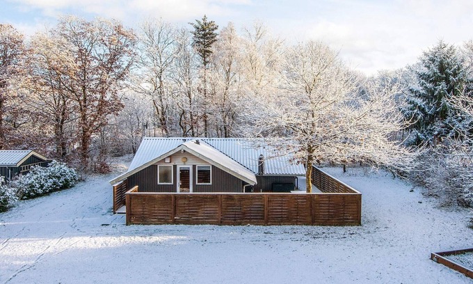 Skygge House | 6 person holiday home in Give-By Traum