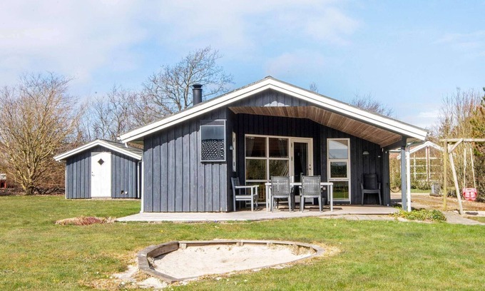 Skaven Strand House | 6 person holiday home in Tarm