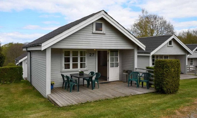 Middelfart House | 6 person holiday park home in Asperup