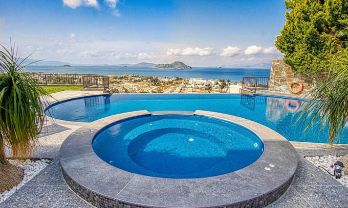 Kadıkale Villa | 6 Room,private pool famous villa with the best view