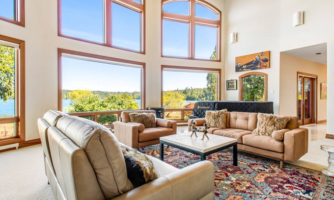 Kingston House | 604 m² House ∙ 6 bedrooms ∙ 20 guests