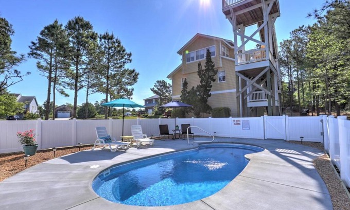 Nags Head House | 6060 - All Decked Out