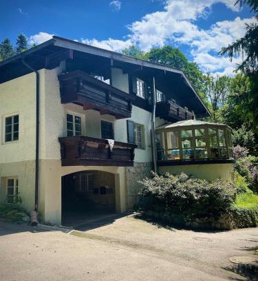 Schoenau am Koenigssee Apartment | 60m2 FeWO 2 Wohnung in der Villa Bergfrieden
